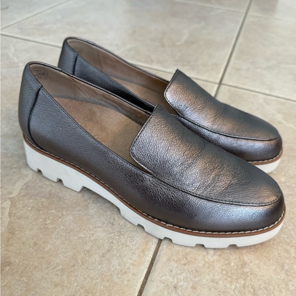 Vionic Kensley NEW pewter women's loafer - Picture 2 of 11